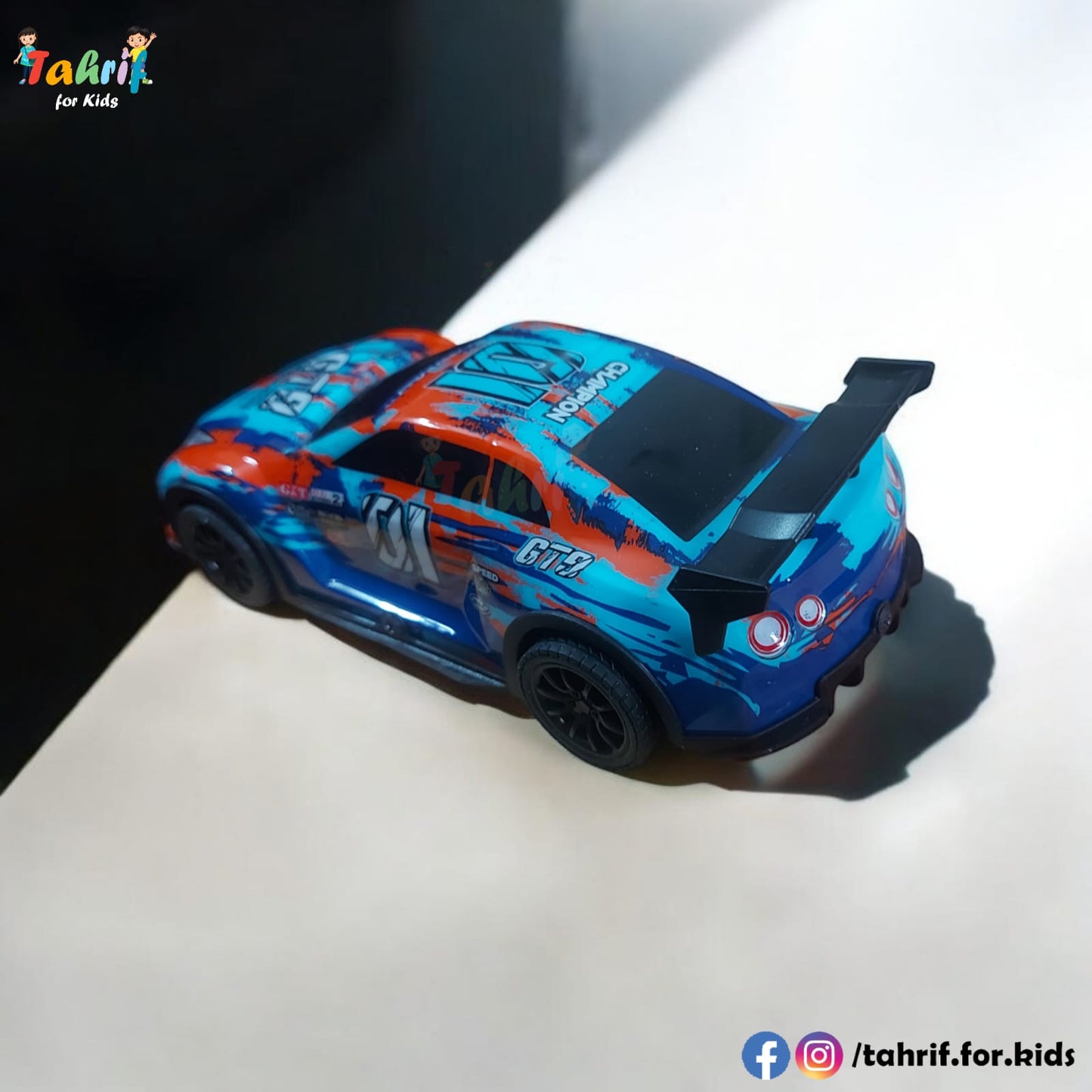 Thunder Racing Car (with Colorful Light and Sound)